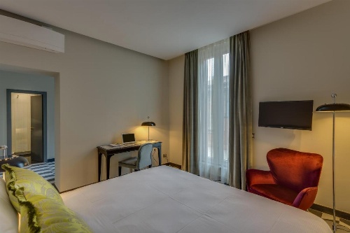 Otivm Hotel image 25