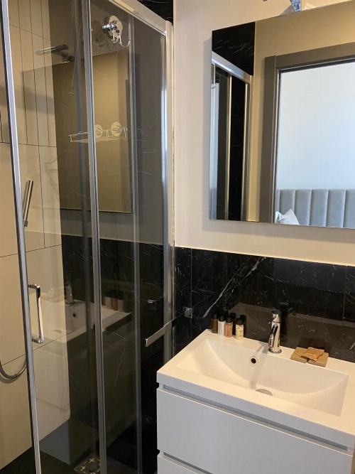 Otivm Hotel image 3